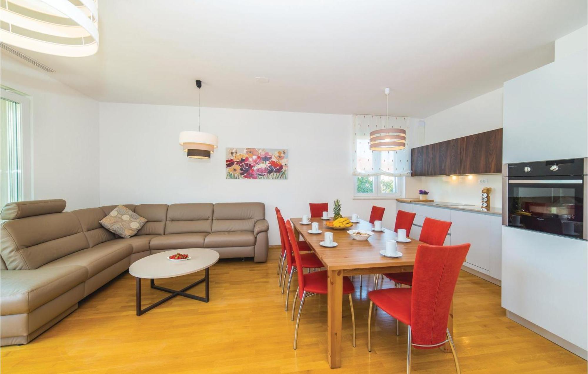 1 Bedroom Stunning Apartment In Kastel Gomilica Kaštela Extérieur photo